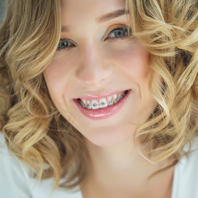 DeMizio Dental Center | Dentures, Oral Exams and Emergency Treatment